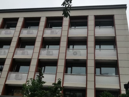 dd83a13a-845c-46b3-bd9c-7d873fb838ee