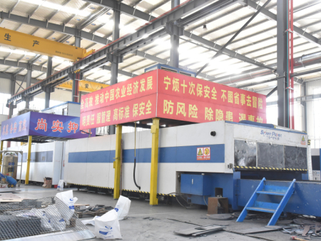 5万瓦激光切割机和18KW激光切割机