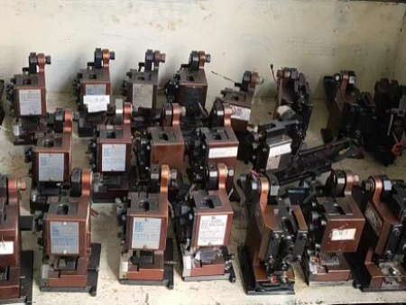 端子铆压模具80套