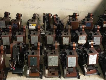 端子铆压模具80套