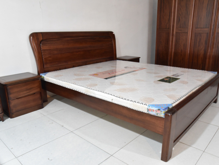 全实木家具哪种材质好 实木家具选购技巧