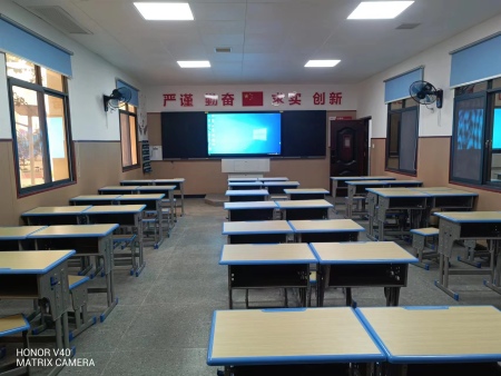 广深航职业学校智慧黑板 (3) 广深航职业学校智慧黑板 (3)