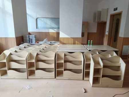 元培幼儿园课桌椅5 元培幼儿园课桌椅5