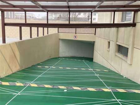 止滑坡道