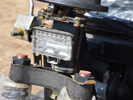 两方甩盘撒粪、撒肥车