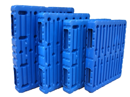 Blow molded double-sided plastic tray