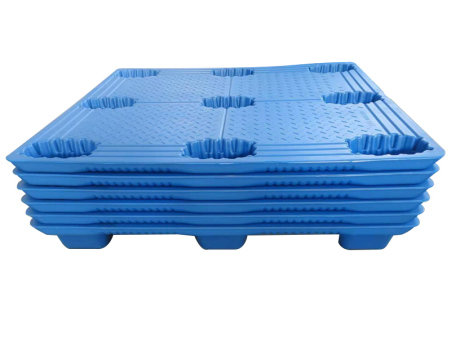 Blow molded nine corner plastic tray