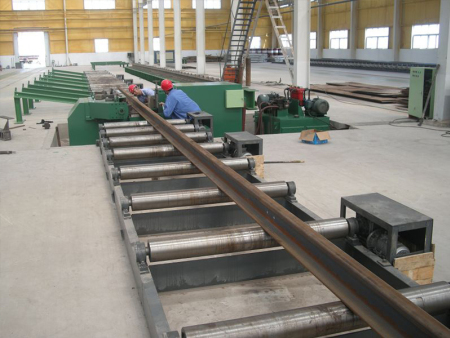 500 tons rail straightening machine