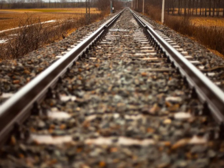 How to use switches correctly to improve the efficiency of railway transportation?