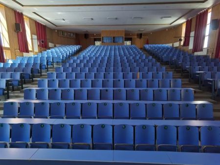 阶梯礼堂