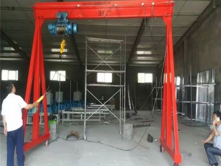 飞岳 货场搬运用2吨小型龙门架 结构简单 室内外手推移动龙门架