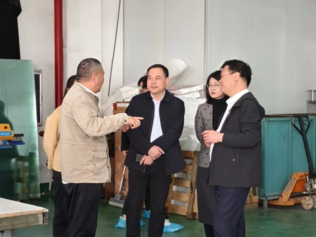 市招商局贾局长一行莅临我司考察