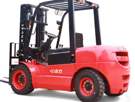 CPC(D)40T8/CPCD50T8-X  4.5/5.0吨内燃叉车 CPC(D)40T8/CPCD50T8-X  4.5/5.0吨内燃叉车
