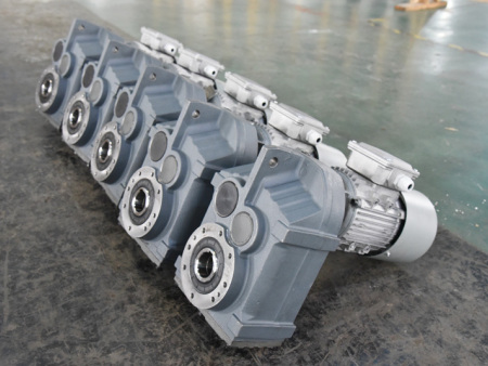 减速机的定期检查、清洗、润滑和维护是必不可少的