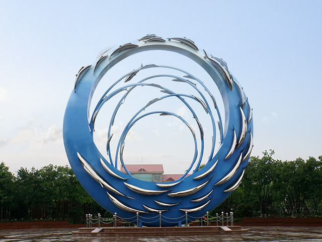 圆环雕塑