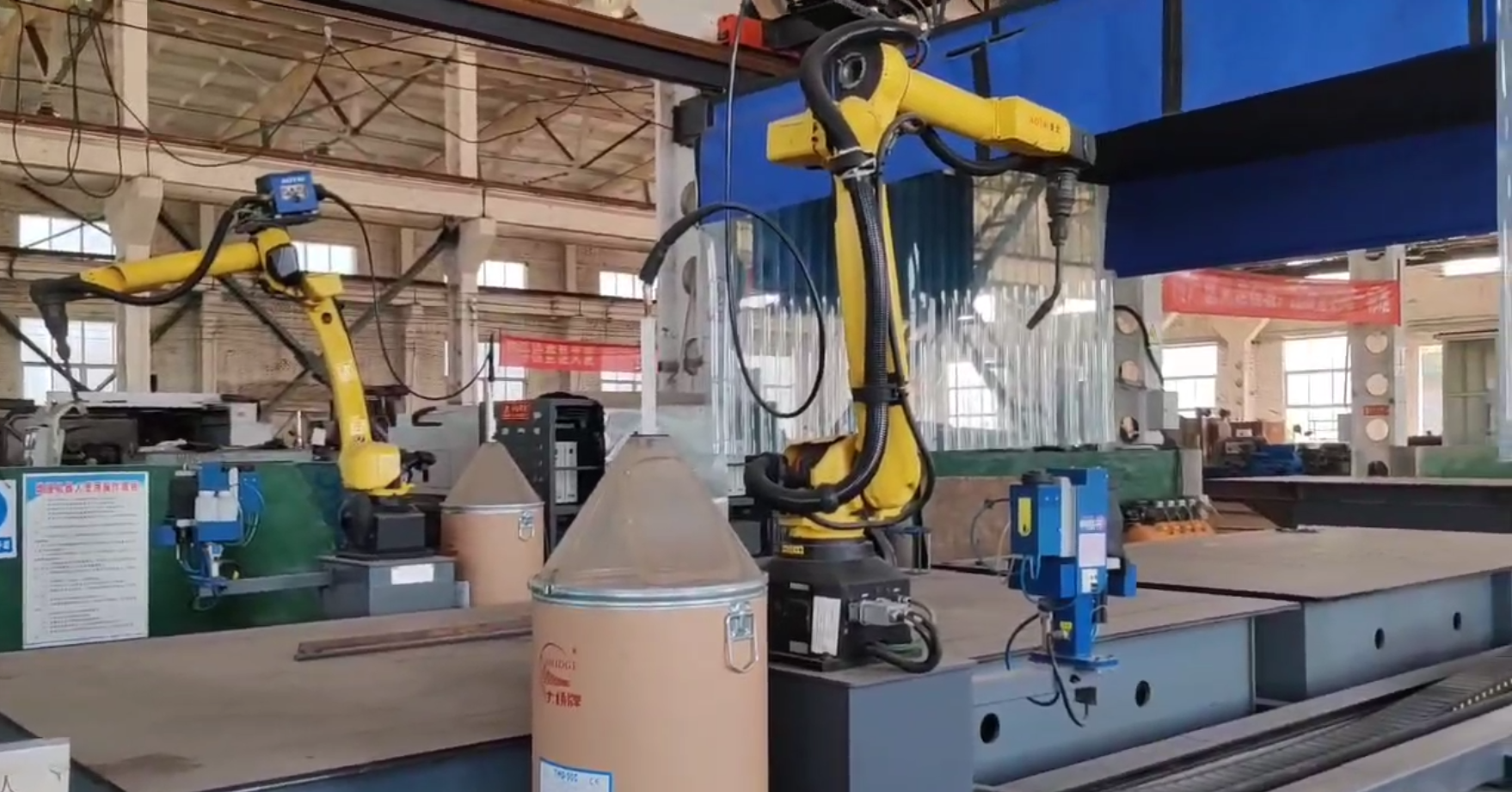 公司結(jié)合先 進(jìn)的設(shè)備，給客戶提供更好的產(chǎn)品