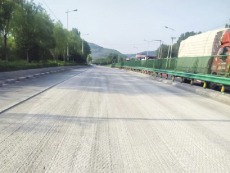 沥青道路铺设厂