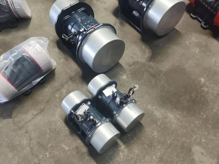 振動(dòng)電機(jī)