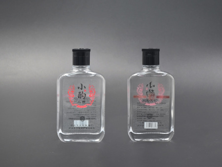 《品味白酒之韵，领略传统魅力》