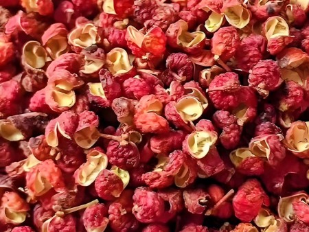 大红袍花椒为什么可以卤牛肉？批发厂家带您了解