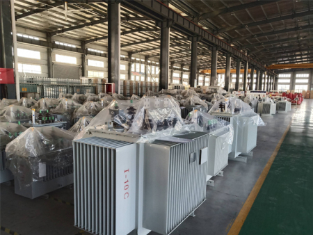干式变压器 vs. 油浸变压器：选择适合超高压变压器的较好类型
