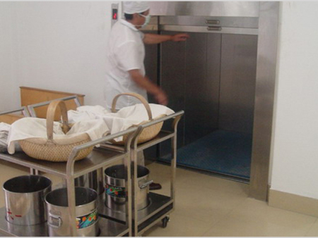 烟台传菜机移动灵活，令酒店经营更轻松!