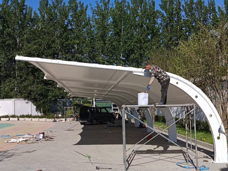 膜结构停车棚