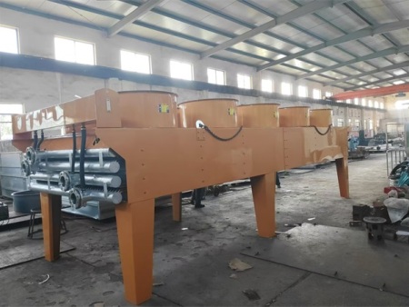 DHRDFX2400卧式水箱(玉柴1500KW)机组用