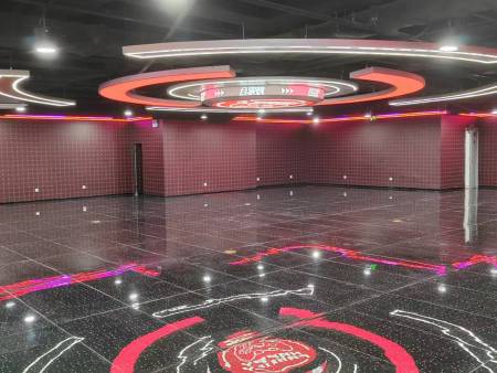 威高合家欢电玩城工地 