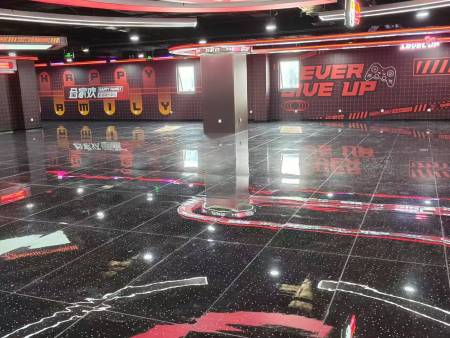 威高合家欢电玩城工地  