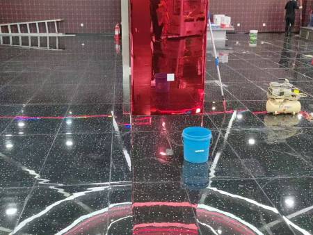 威高合家欢电玩城工地  