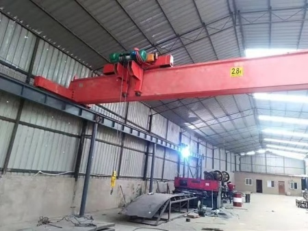 起重机安装使用现场