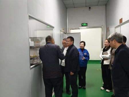 市工信局夏局长一行莅临我司访问