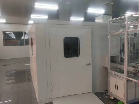 液晶屏裁切隔音房