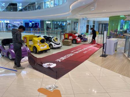 兰州吾悦广场花瓣雨活动活动照片