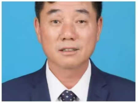 姓名，林文革  职务，采编