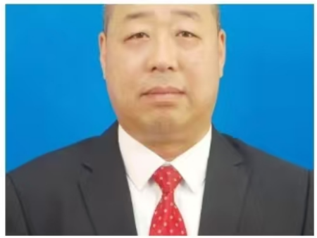 姓名，于海东  职务，采编