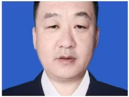 姓名，刘岩  职务，采编