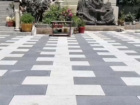 陇西PC仿石砖厂家-PC砖具有哪些特性？