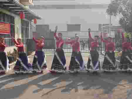 衡阳县女子鼓乐艺术团来我院慰问演出