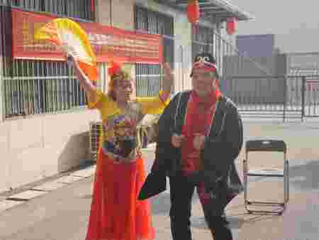 衡阳县女子鼓乐艺术团来我院慰问演出