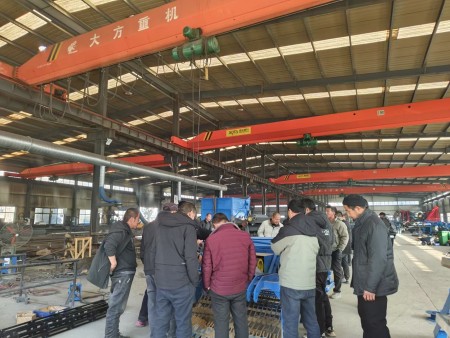 河北用户莅临新乡地隆药业机械有限公司考察指导