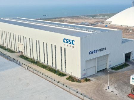 05风电装备产业园园区项目(中国海装) 建筑面积:17000㎡ 结构形式:重钢厂房 用钢量:4950吨 05风电装备产业园园区项目(中国海装) 建筑面积:17000㎡ 结构形式:重钢厂房 用钢量:4950吨