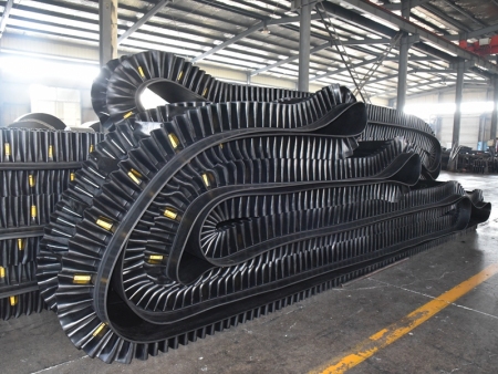 Common faults of belt conveyor with large inclination angle