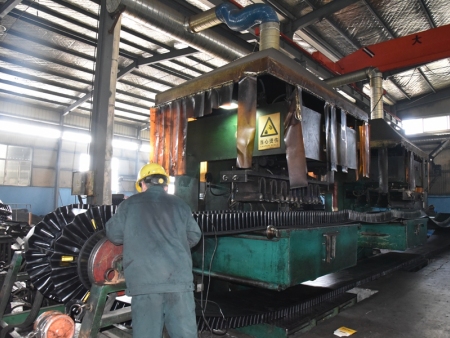 Sidewall conveyor belt