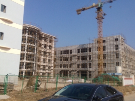 苏润电子厂房施工