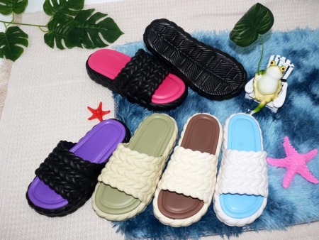 Slipper 