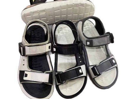 4809  休闲凉鞋男士40-45（单码）