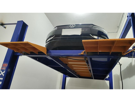 链条试四柱停车位