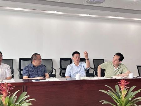 包河区政协领导方明桂走访调研雷克环境